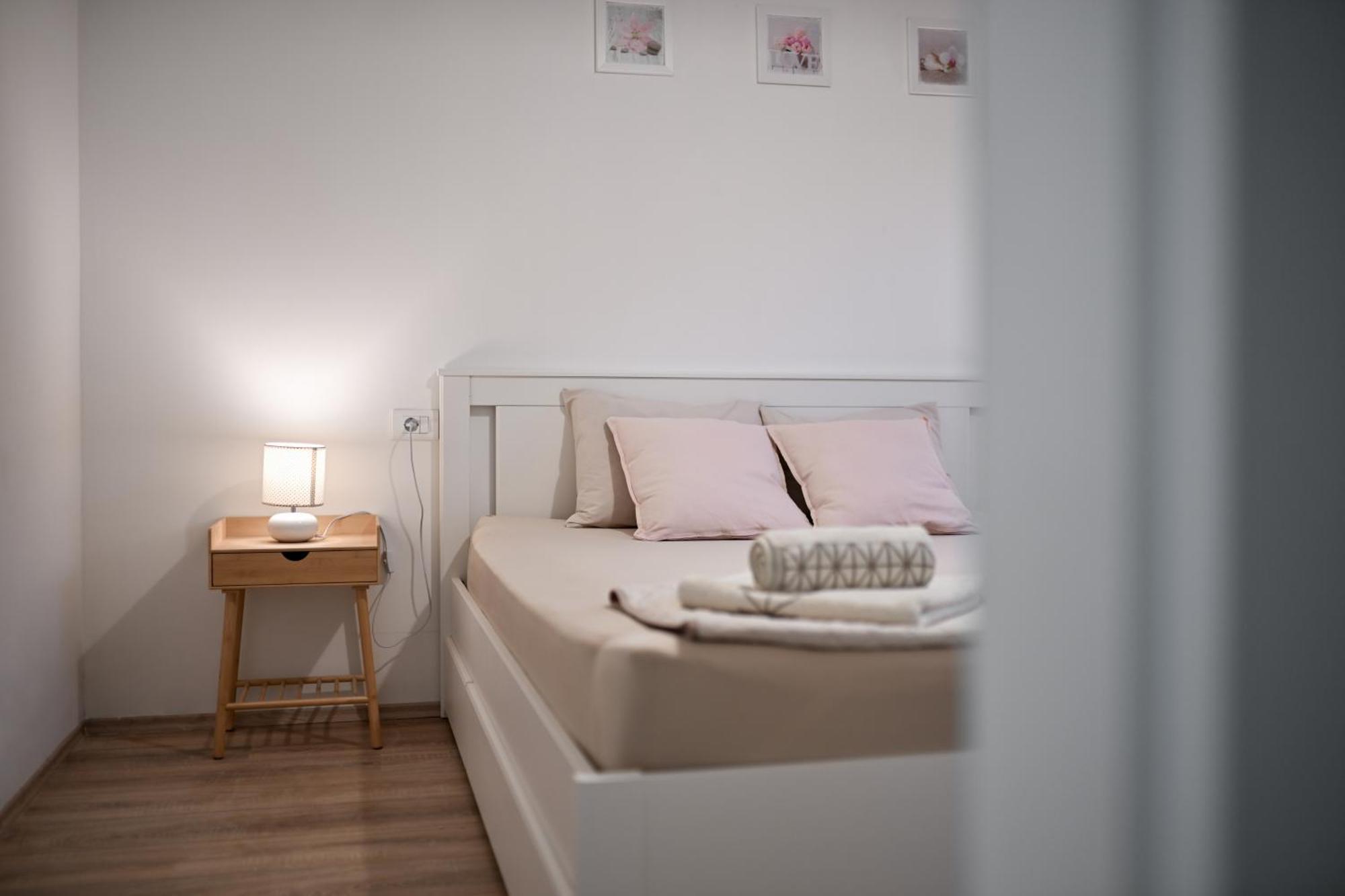Holiday Home Aprilis With Pool, Jacuzzi And Sauna Galovac  Εξωτερικό φωτογραφία