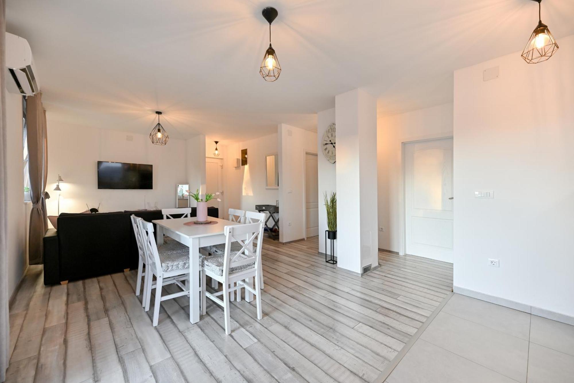 Holiday Home Aprilis With Pool, Jacuzzi And Sauna Galovac  Εξωτερικό φωτογραφία
