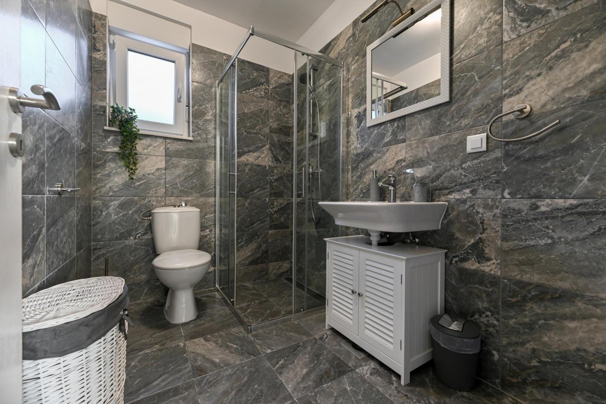 Holiday Home Aprilis With Pool, Jacuzzi And Sauna Galovac  Εξωτερικό φωτογραφία